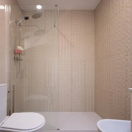 Appartement Coxim - Com Pátio Em Pleno Coração De