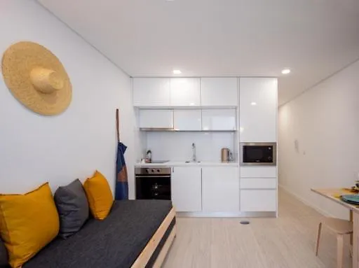 Coxim - Com Patio Em Pleno Coracao De * Aveiro